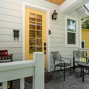  Holiday home Downtown Tiny Life - Experience Tiny Living!
